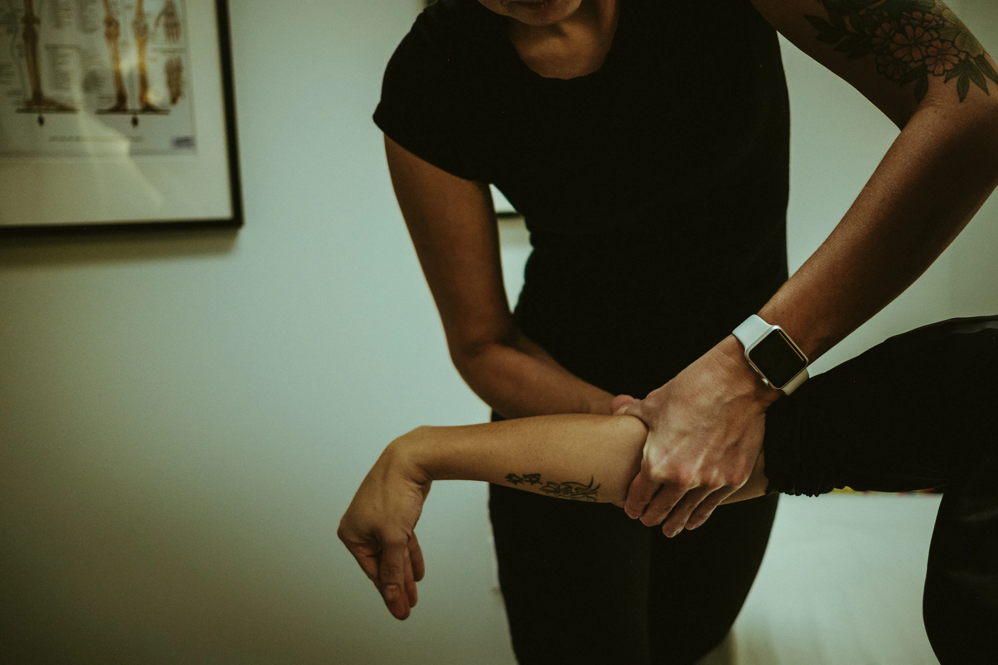 Aneta applying targeted soft-tissue contact during an ART® forearm treatment